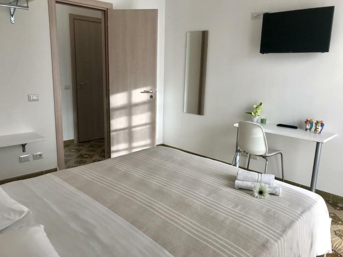 Donnapeppina Siracusa Plemmirio Luaran gambar